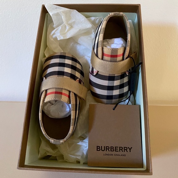 Burberry Infant Vintage Check Round Toe Sneakers size US1.5 / EU17 / 6-9… - Picture 13 of 14